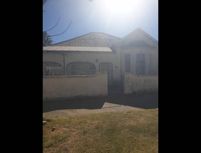 4 BEDROOM HOUSE FOR SALE IN TURFFONTEIN